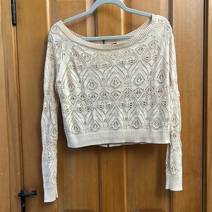 Free people cropped sweater - like new no flaws